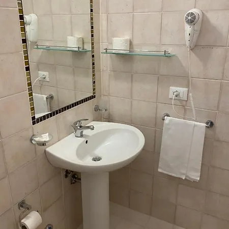 Gfh - D'oro Hotel 2*