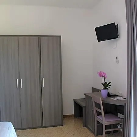Hotel Gfh - D'oro Marotta
